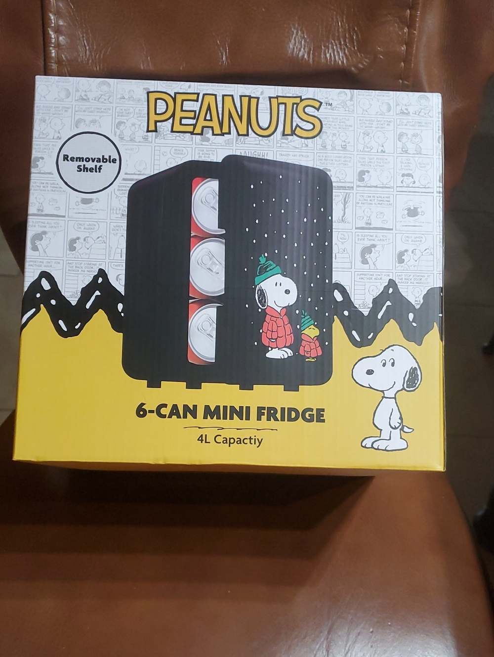 Peanuts Snoopy Puffer Jacket Puffy Coat Collectible 4L Mini Fridge Holds 6 Cans